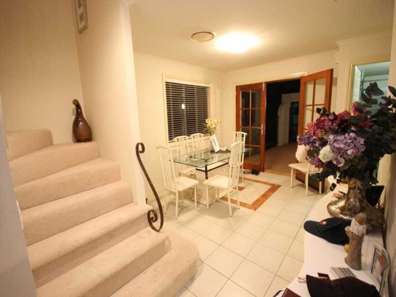 8869 Magnolia Drive East, Hope Island QLD 4212