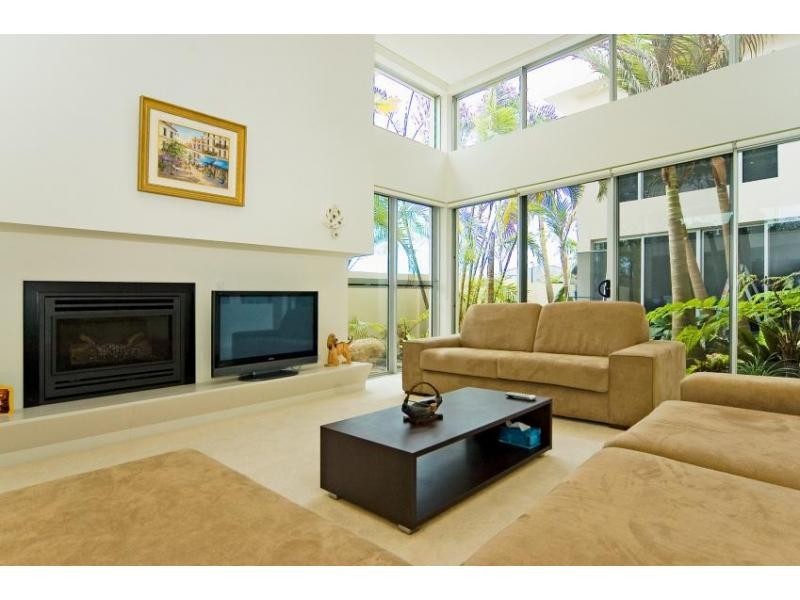 2519 Gracemere Circuit North, Hope Island QLD 4212