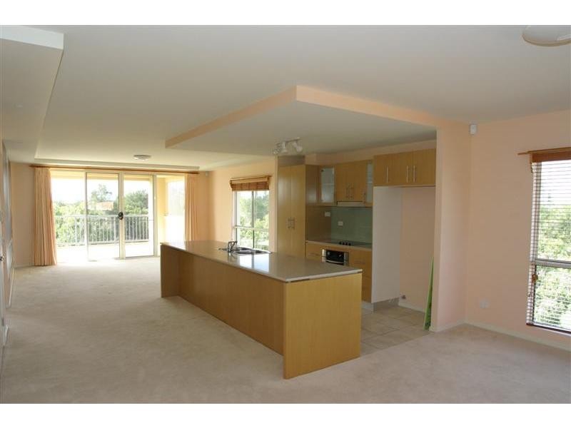 8435 Magnolia Drive East, Hope Island QLD 4212