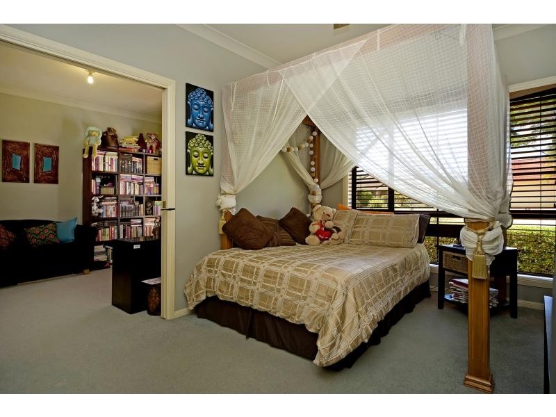 13 Glenwater Crescent, Monterey Keys QLD 4212