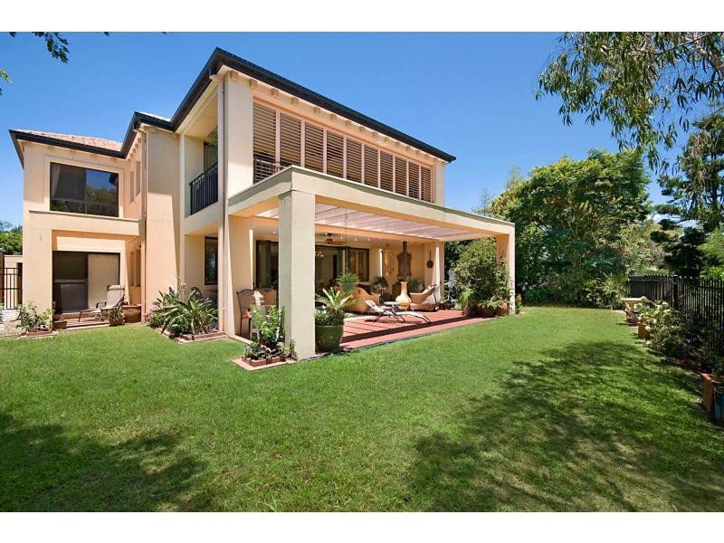 3204 Palladian Drive, Hope Island QLD 4212