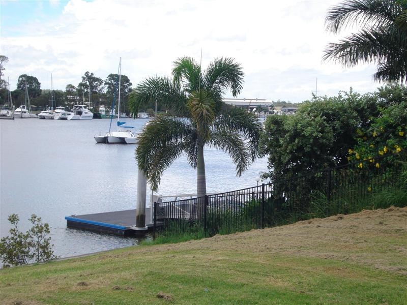 L19 Riverleigh Drive, Hope Island QLD 4212