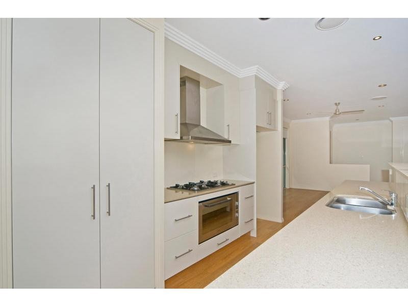 7404 Ellensbrook Drive, Hope Island QLD 4212