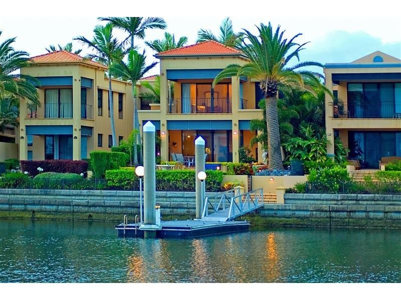 1512 Rosebank Way West, Hope Island QLD 4212