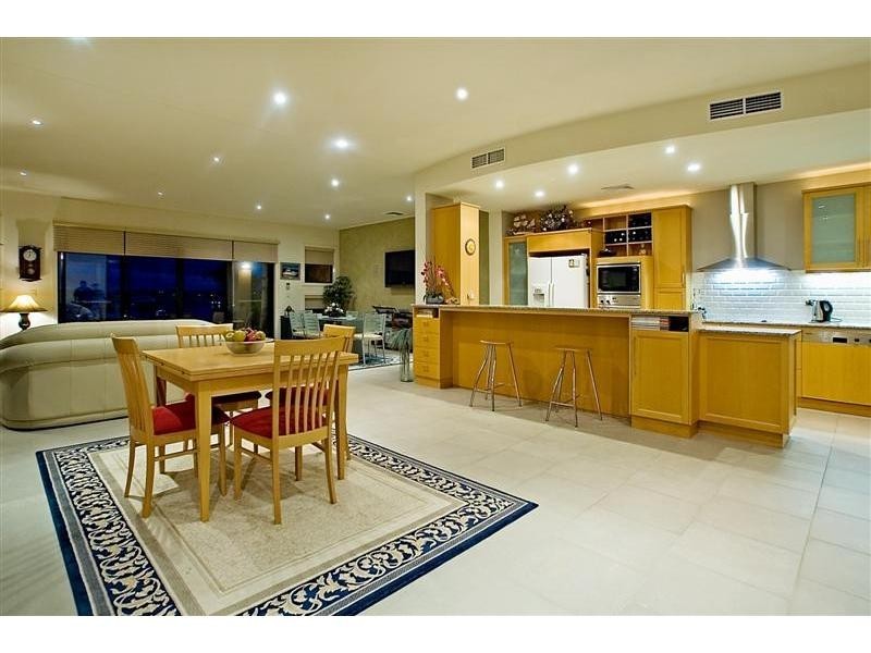 1512 Rosebank Way West, Hope Island QLD 4212