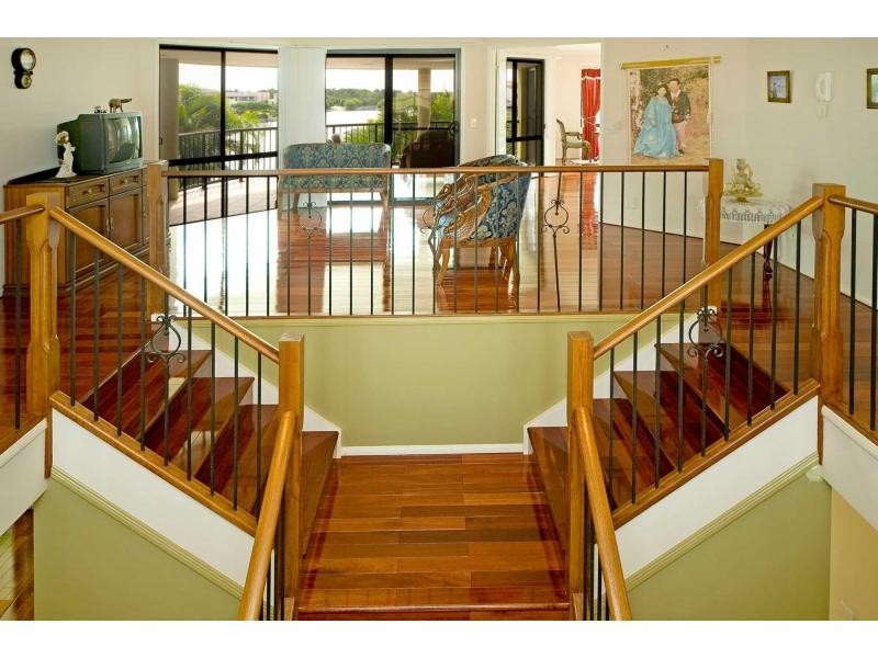 25 Windchimes Way, Hope Island QLD 4212