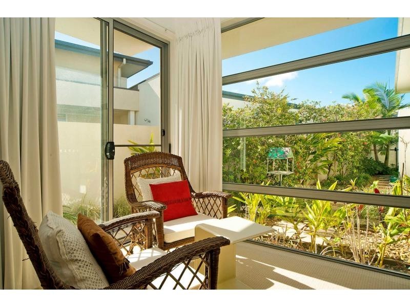 2819 Gracemere Drive, Hope Island QLD 4212