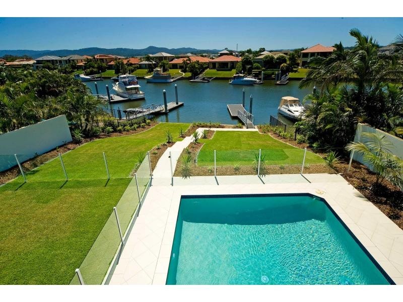 Hope Island QLD 4212