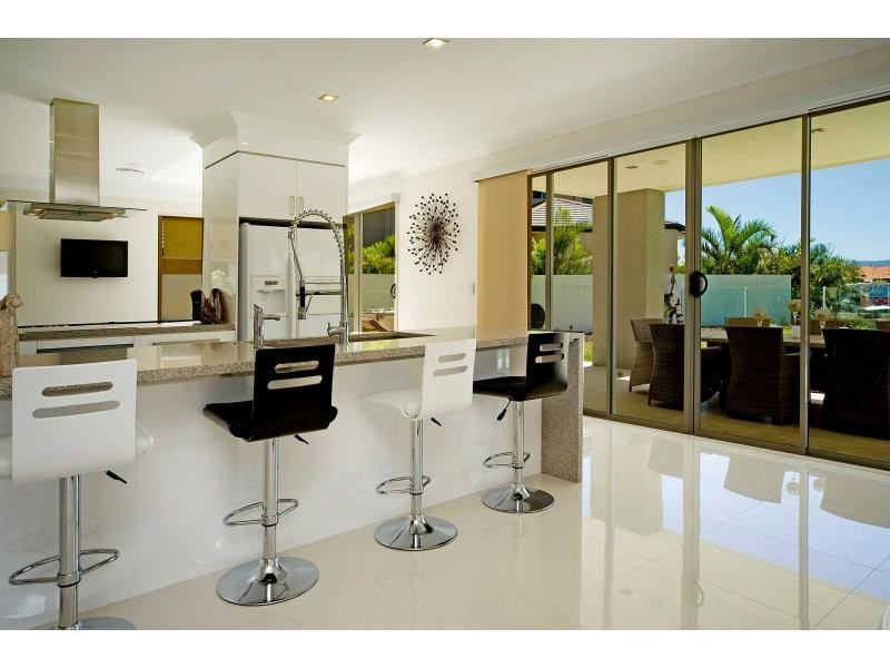 Hope Island QLD 4212