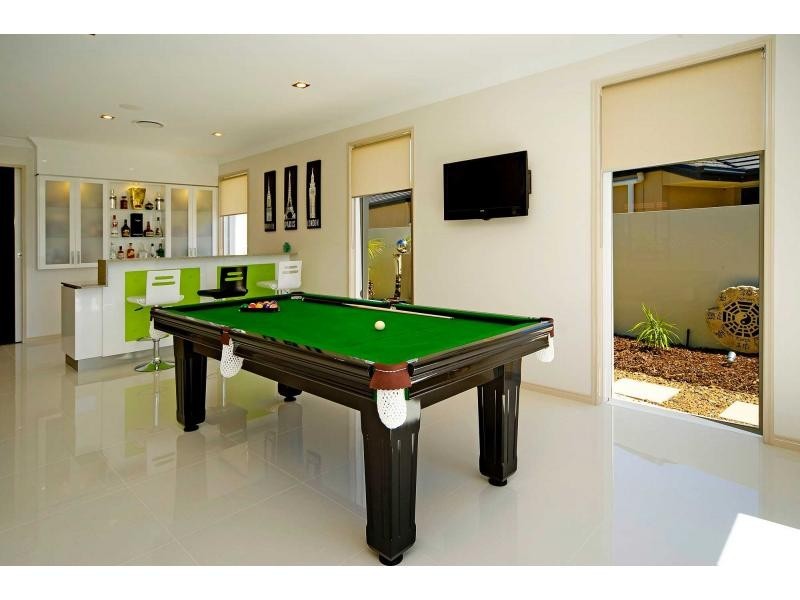 Hope Island QLD 4212