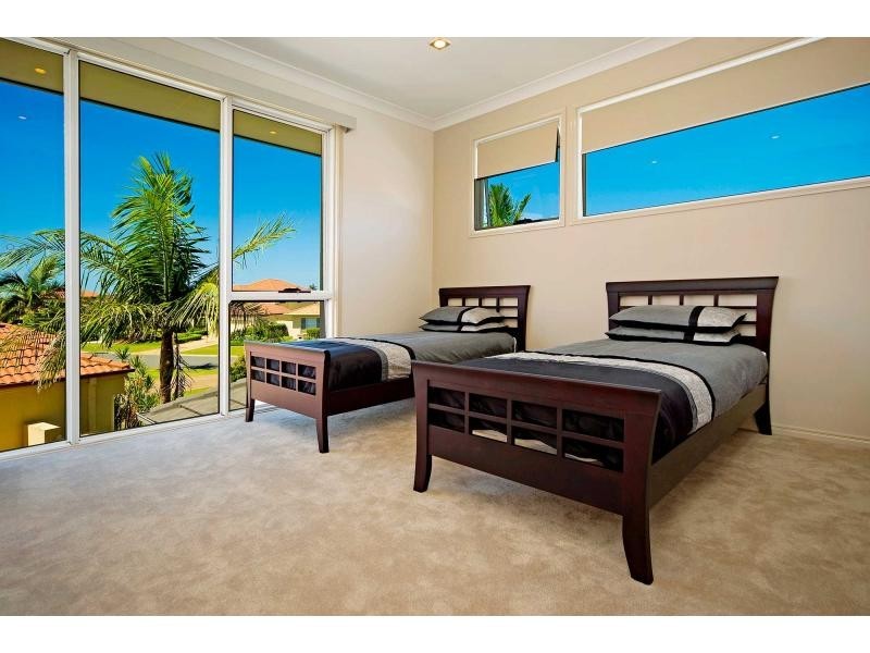 Hope Island QLD 4212