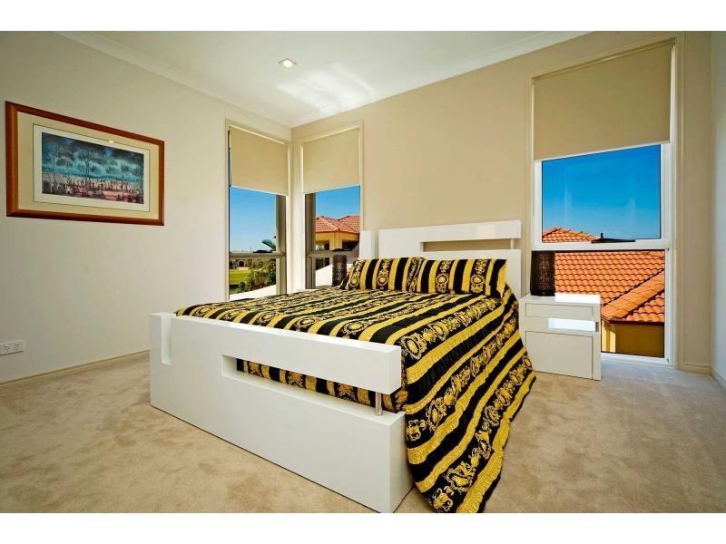 Hope Island QLD 4212