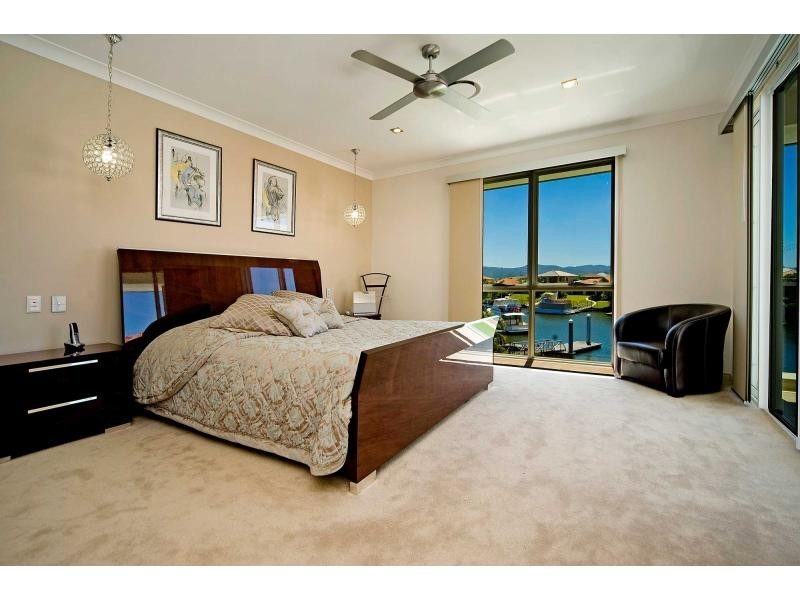 Hope Island QLD 4212