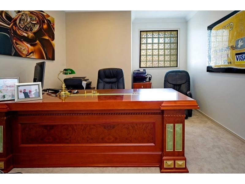 Hope Island QLD 4212