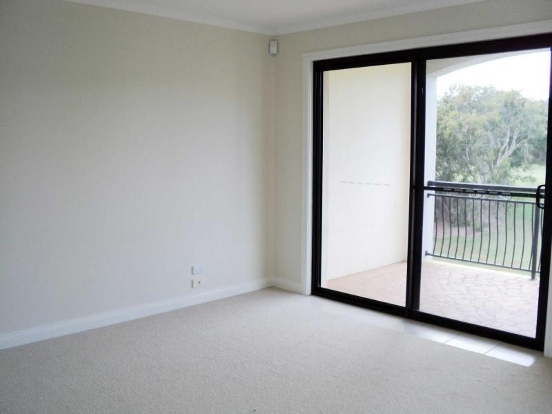 Hope Island QLD 4212