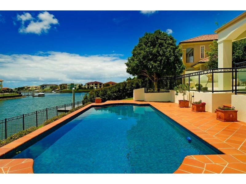 3113 Riverleigh Drive, Hope Island QLD 4212