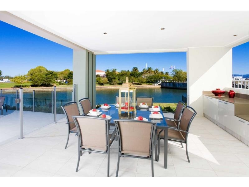 7422 Ellensbrook Drive, Hope Island QLD 4212