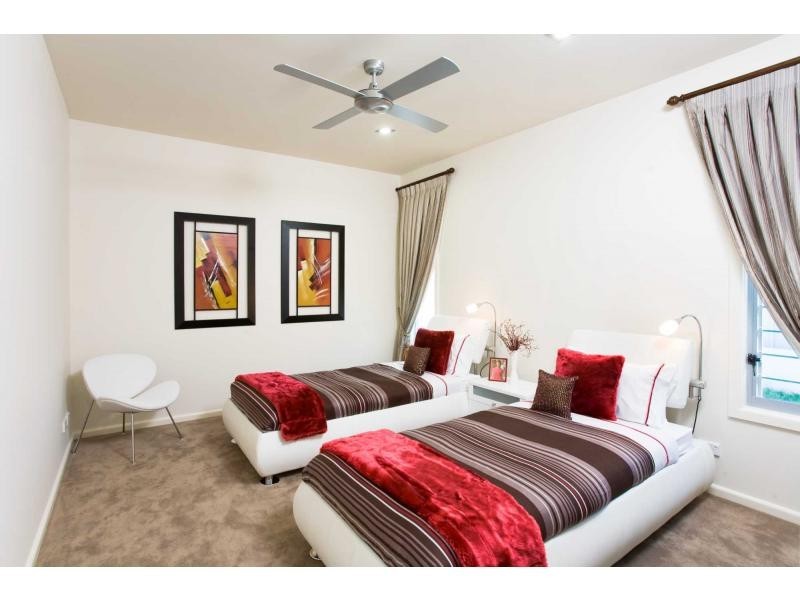 7422 Ellensbrook Drive, Hope Island QLD 4212