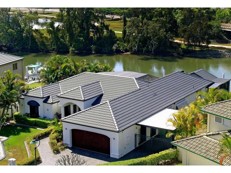 2 Oyster Cove Promenade, Oyster Cove, Hope Island QLD 4212