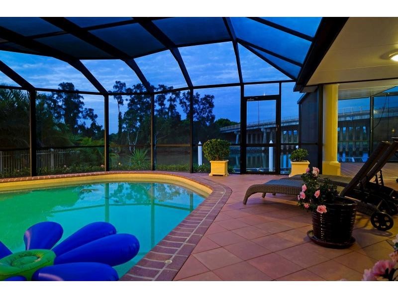 2 Oyster Cove Promenade, Oyster Cove, Hope Island QLD 4212