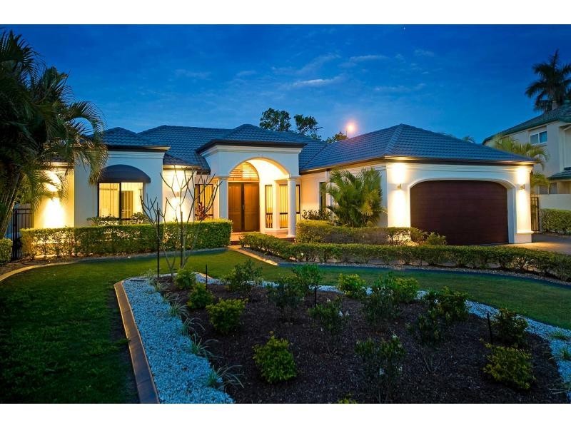 2 Oyster Cove Promenade, Oyster Cove, Hope Island QLD 4212