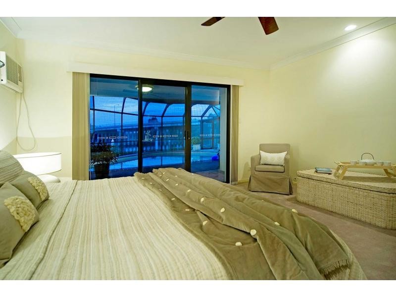 2 Oyster Cove Promenade, Oyster Cove, Hope Island QLD 4212