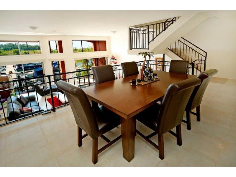 31 John Lund Drive, Hope Island QLD 4212