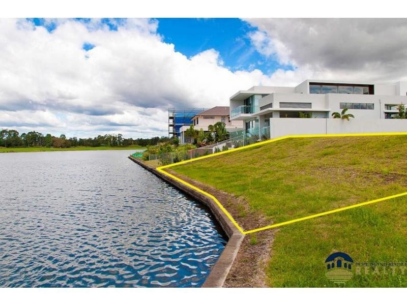 6179 Bolsena Circuit, Hope Island QLD 4212