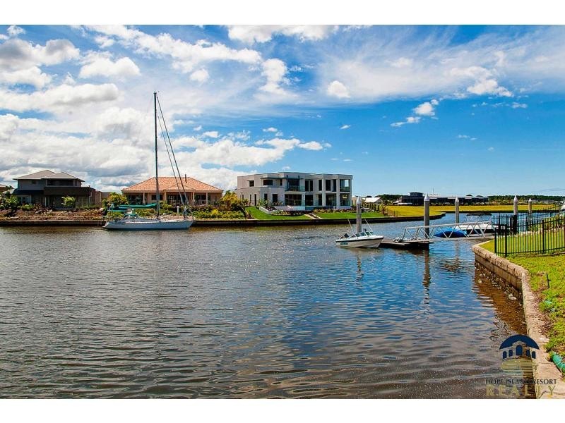 L16 Glengallon Way, Hope Island QLD 4212