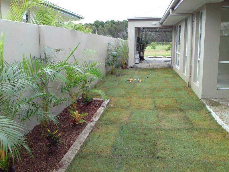 27 Rhodium Crescent, Hope Island QLD 4212