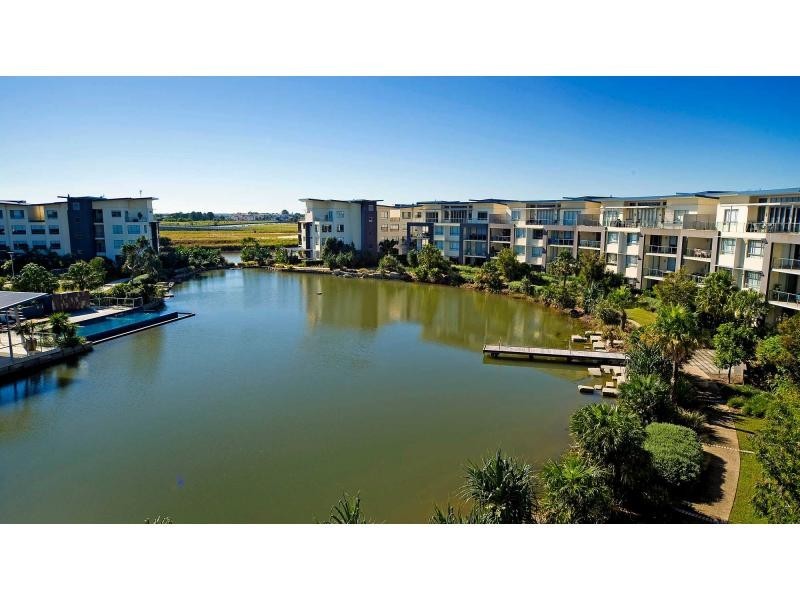 Hope Island QLD 4212