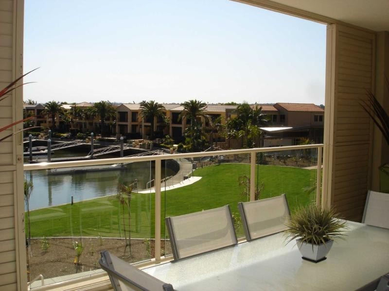 Hope Island QLD 4212