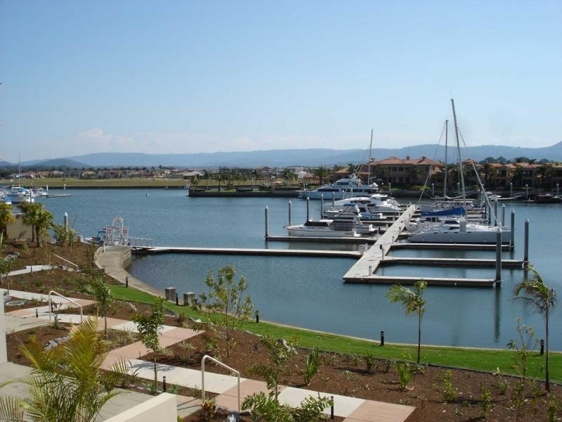 Hope Island QLD 4212