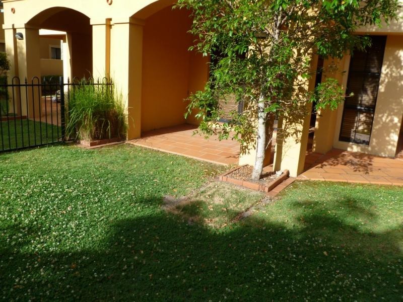 Hope Island QLD 4212