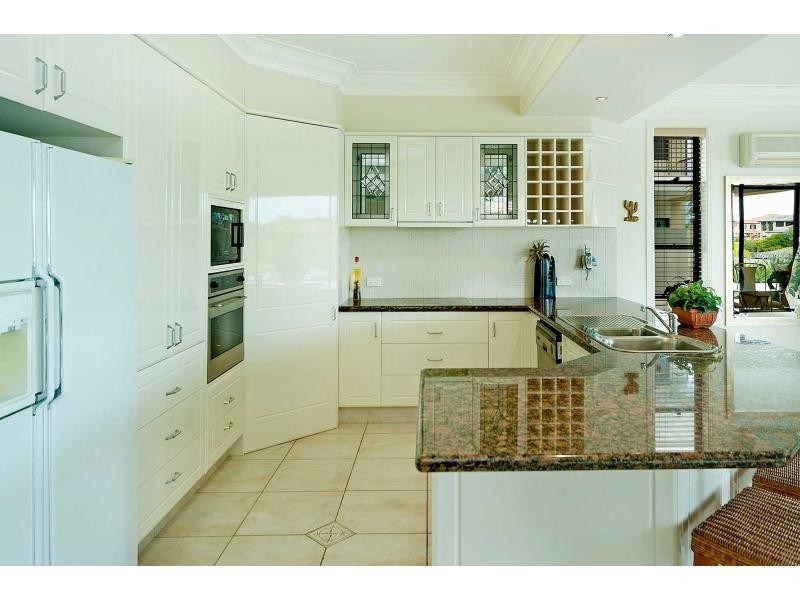 23 Sabrina Avenue, Helensvale QLD 4212