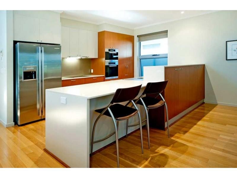 6162 Lugano Drive East, Hope Island QLD 4212