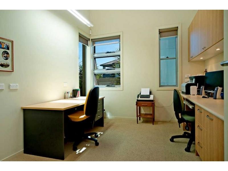 6162 Lugano Drive East, Hope Island QLD 4212