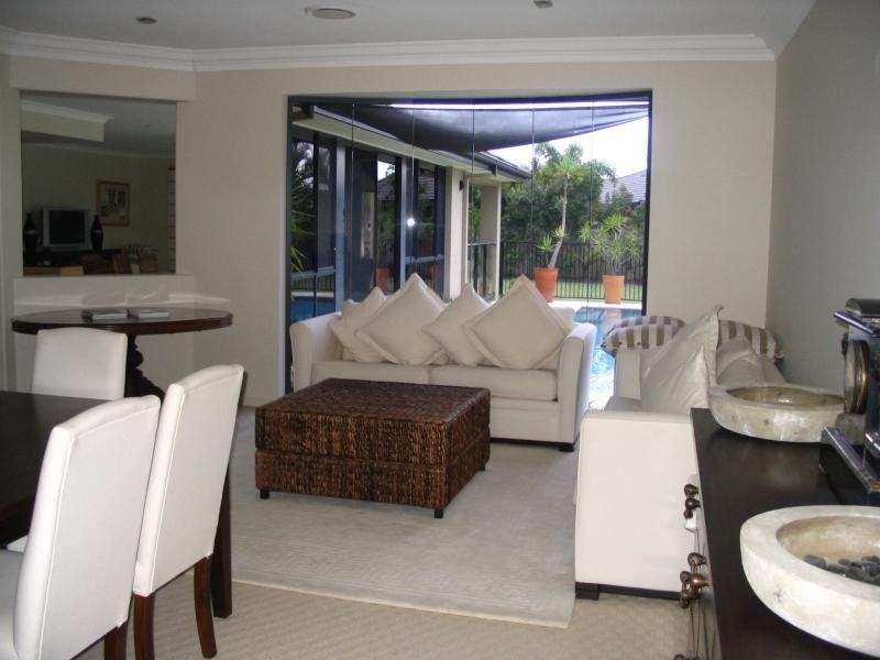 Oyster Cove QLD 4212