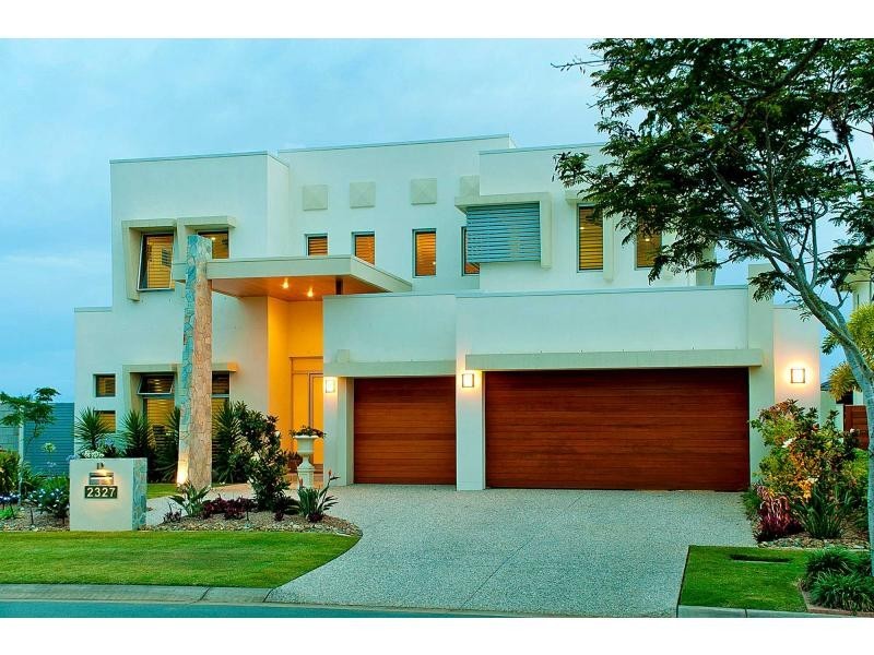 2327 Cressbrook Drive, Hope Island QLD 4212