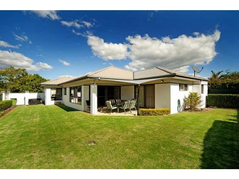 2001 Gracemere Gardens, Hope Island QLD 4212