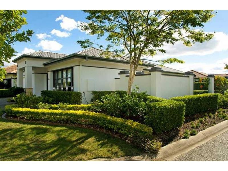 2001 Gracemere Gardens, Hope Island QLD 4212