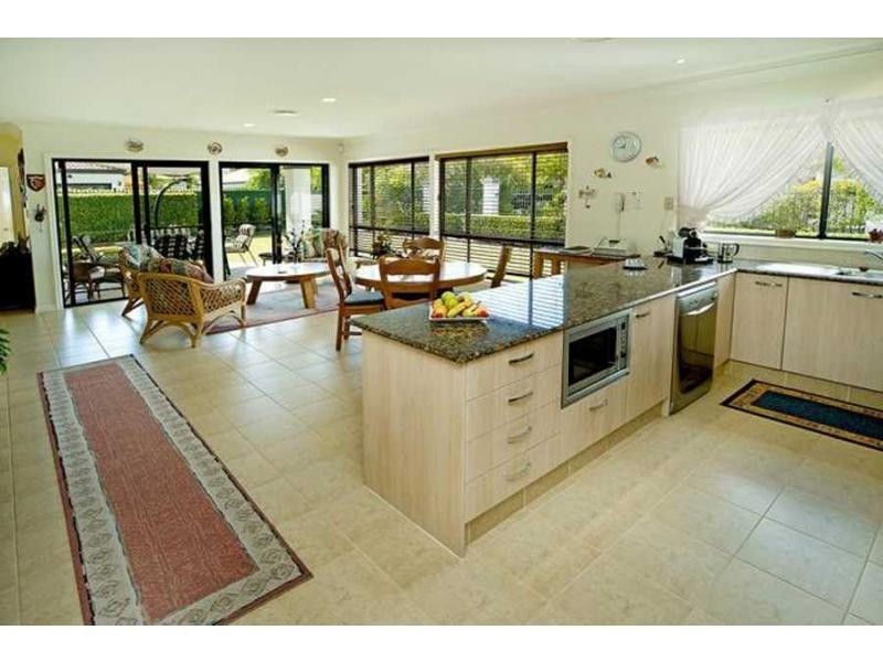 2001 Gracemere Gardens, Hope Island QLD 4212