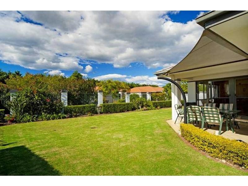 2001 Gracemere Gardens, Hope Island QLD 4212