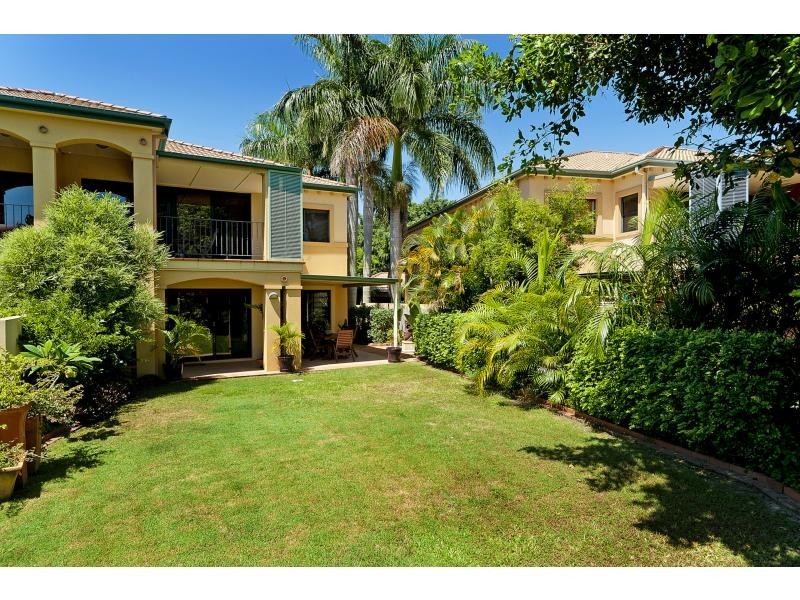 3268 The Palladian Drive, Hope Island QLD 4212