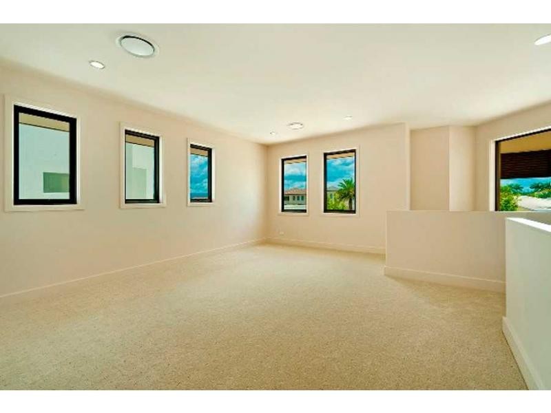 6176 Murten Court, Hope Island QLD 4212