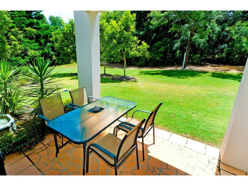 8862 Magnolia Drive East, Hope Island QLD 4212