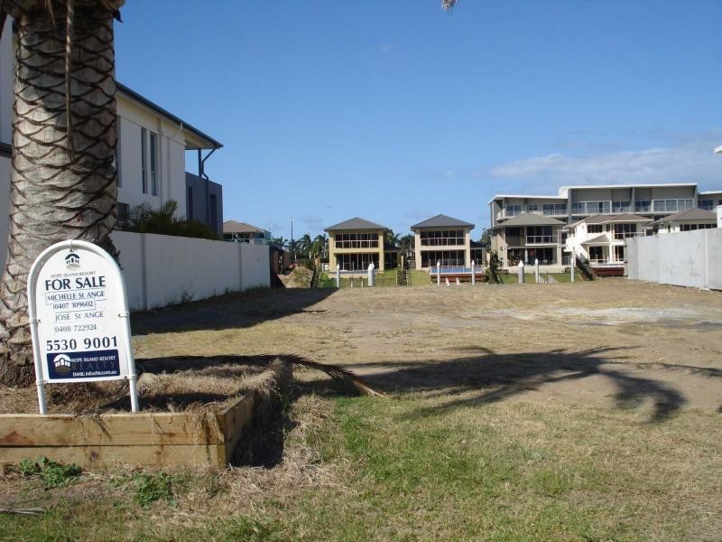6193 Bolsena Circuit, Hope Island QLD 4212
