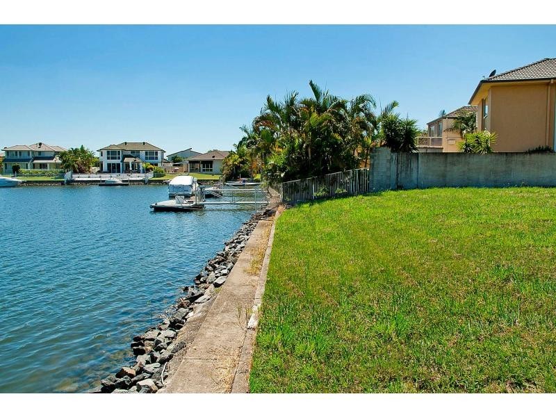 23 Oyster Cove Promenade, Helensvale QLD 4212