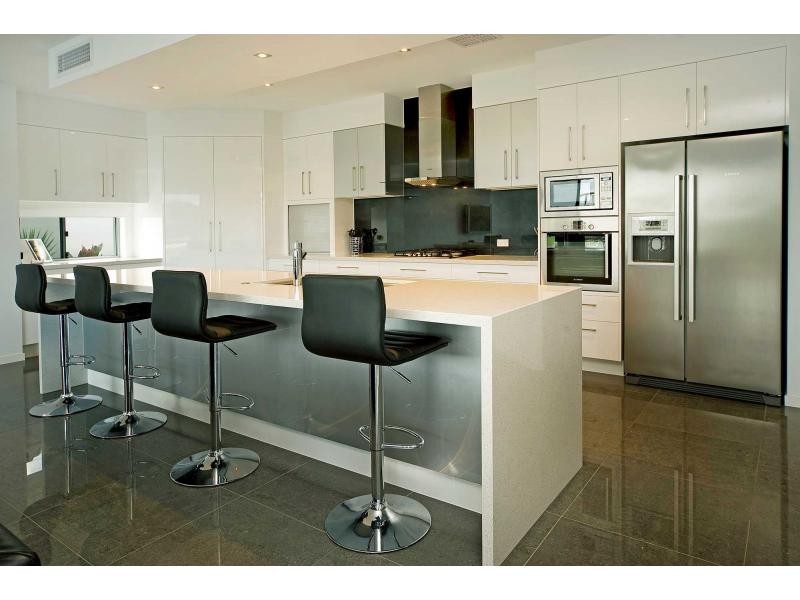 47 Harbourvue Court, River Links, Helensvale QLD 4212