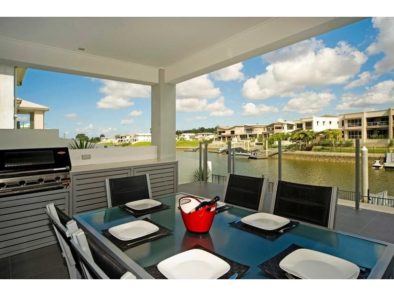 47 Harbourvue Court, River Links, Helensvale QLD 4212